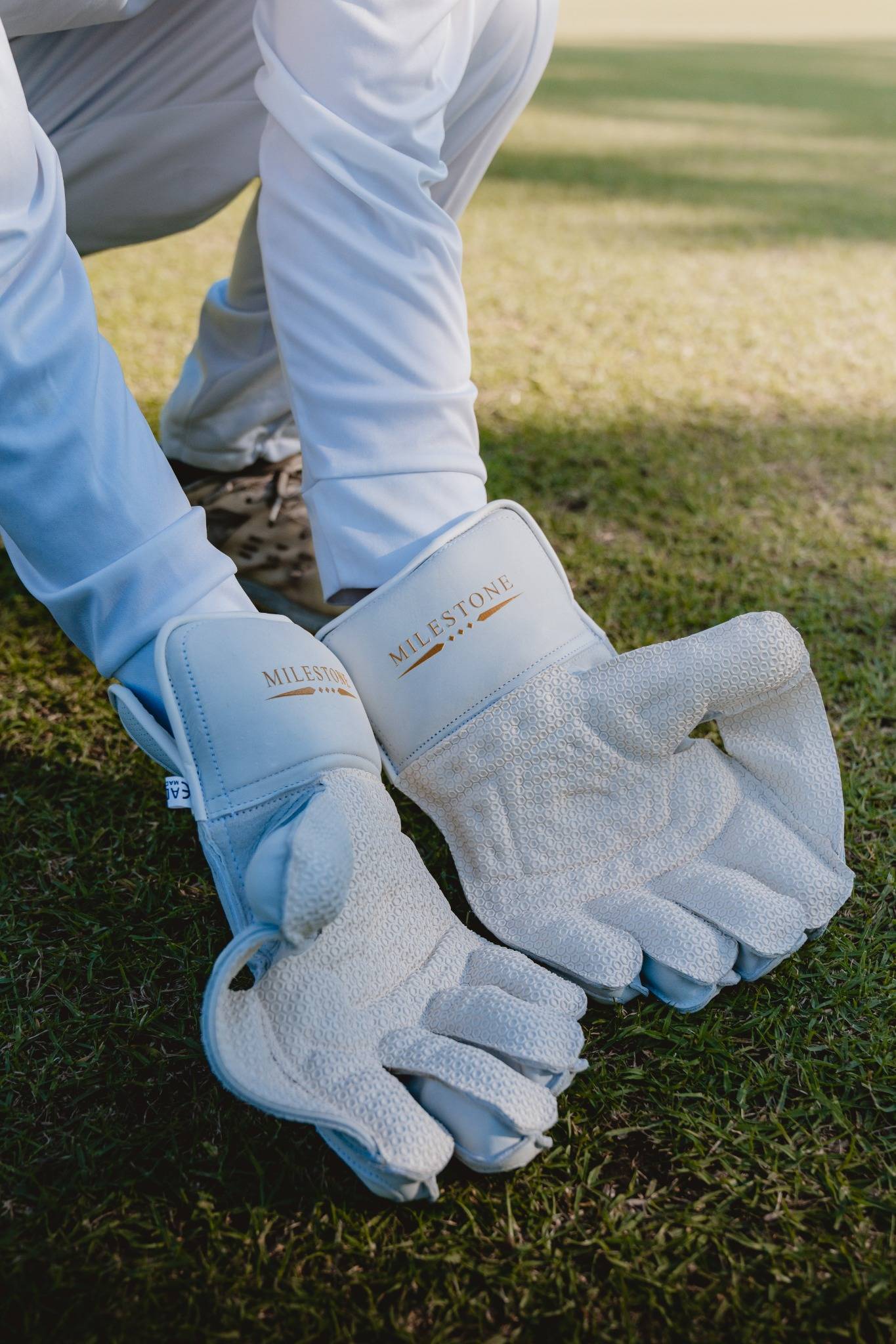 Milestone Elite Keeping Gloves 2025/26