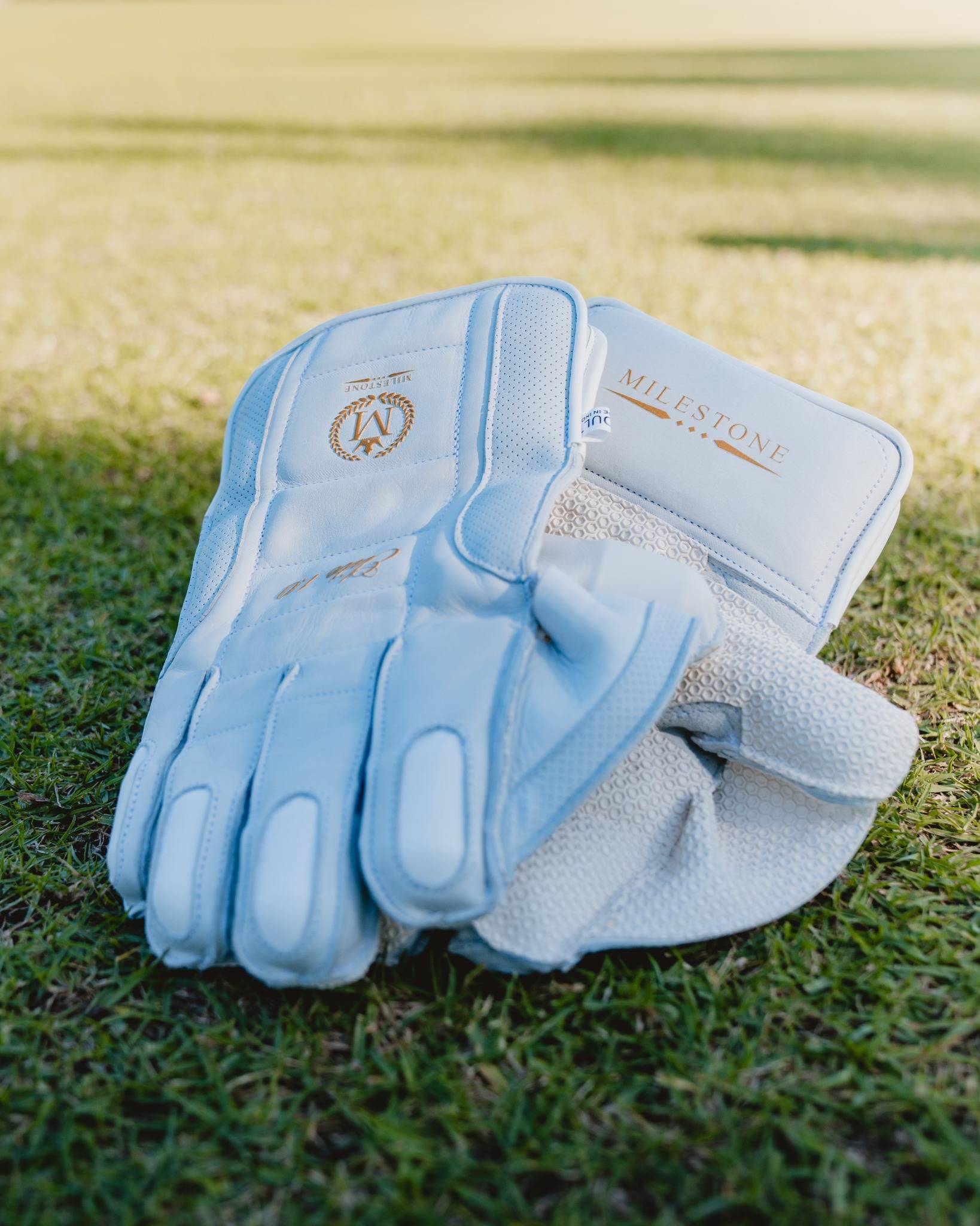 Milestone Elite Keeping Gloves 2025/26