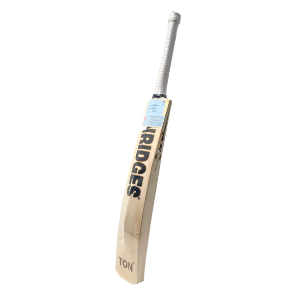 SS Retro Classic 5 Star E.W Cricket Bat – SH + Free SS Matrix Batting Gloves MRH