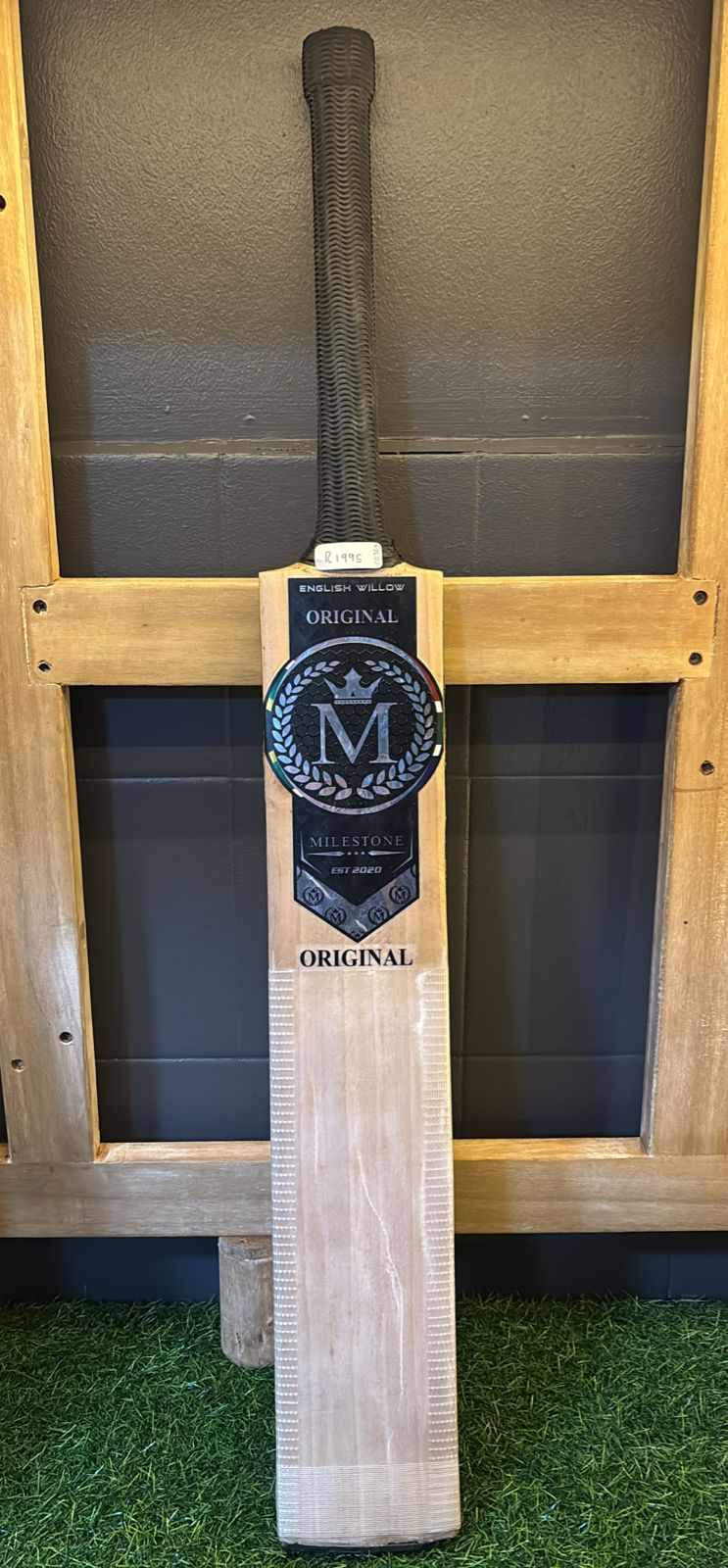Milestone Short Harrow Demo Bat (RF003)