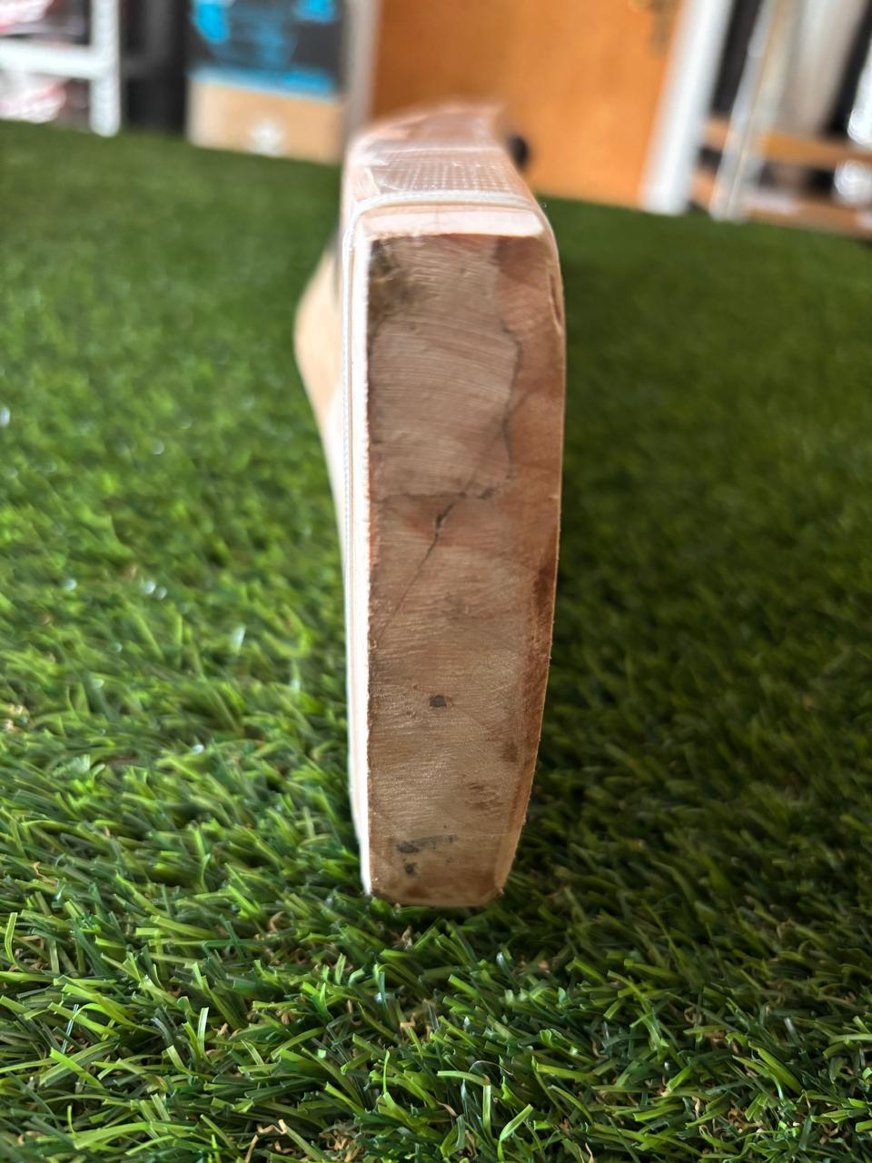 Milestone Size 6 Demo Bat (RF009)