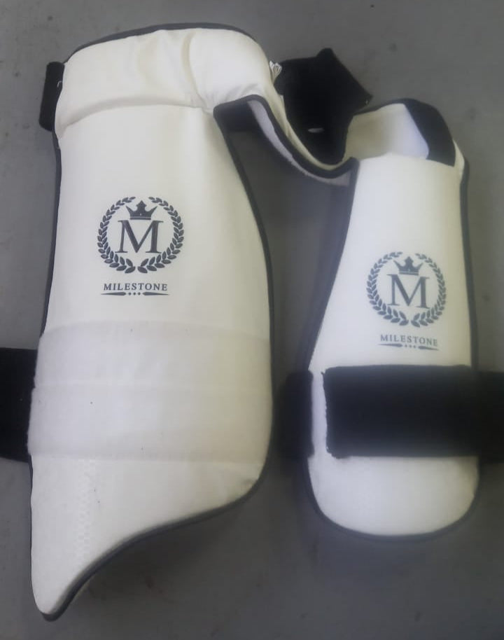 Milestone Thigh Guard White Adult LH