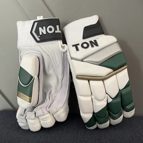 Ton Pro 2.0 Cricket Batting Gloves -RH Adult