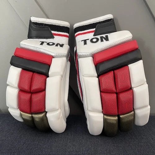 Ton Pro 3.0 Cricket Batting Gloves -RH – Adult