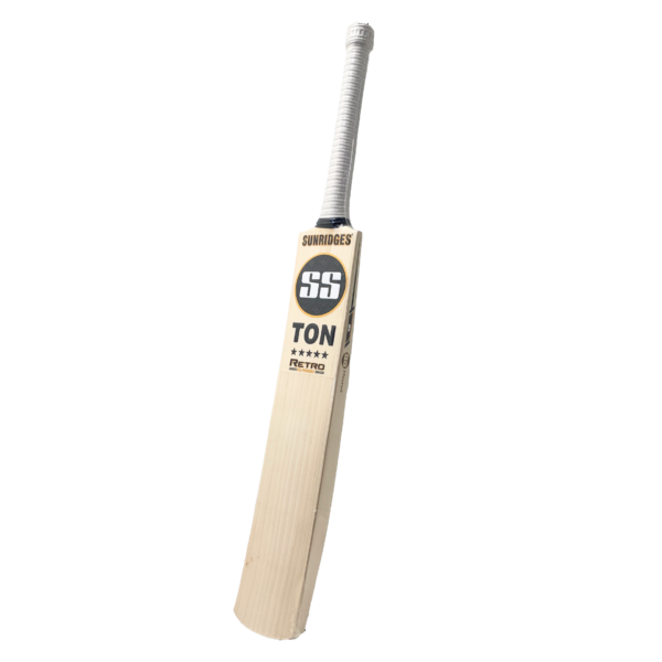 SS Retro Classic 5 Star E.W Cricket Bat – SH + Free SS Matrix Batting Gloves MRH