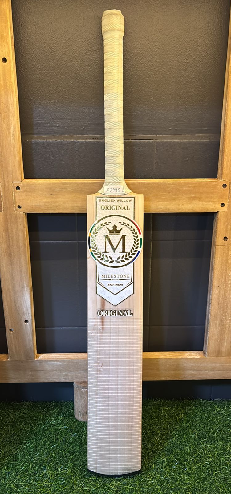 Milestone Short Harrow Demo Bat (RF002)
