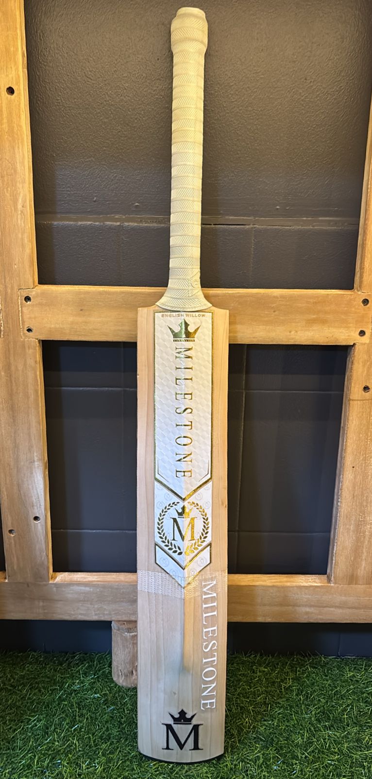 Milestone Short Harrow Demo Bat (RF002)