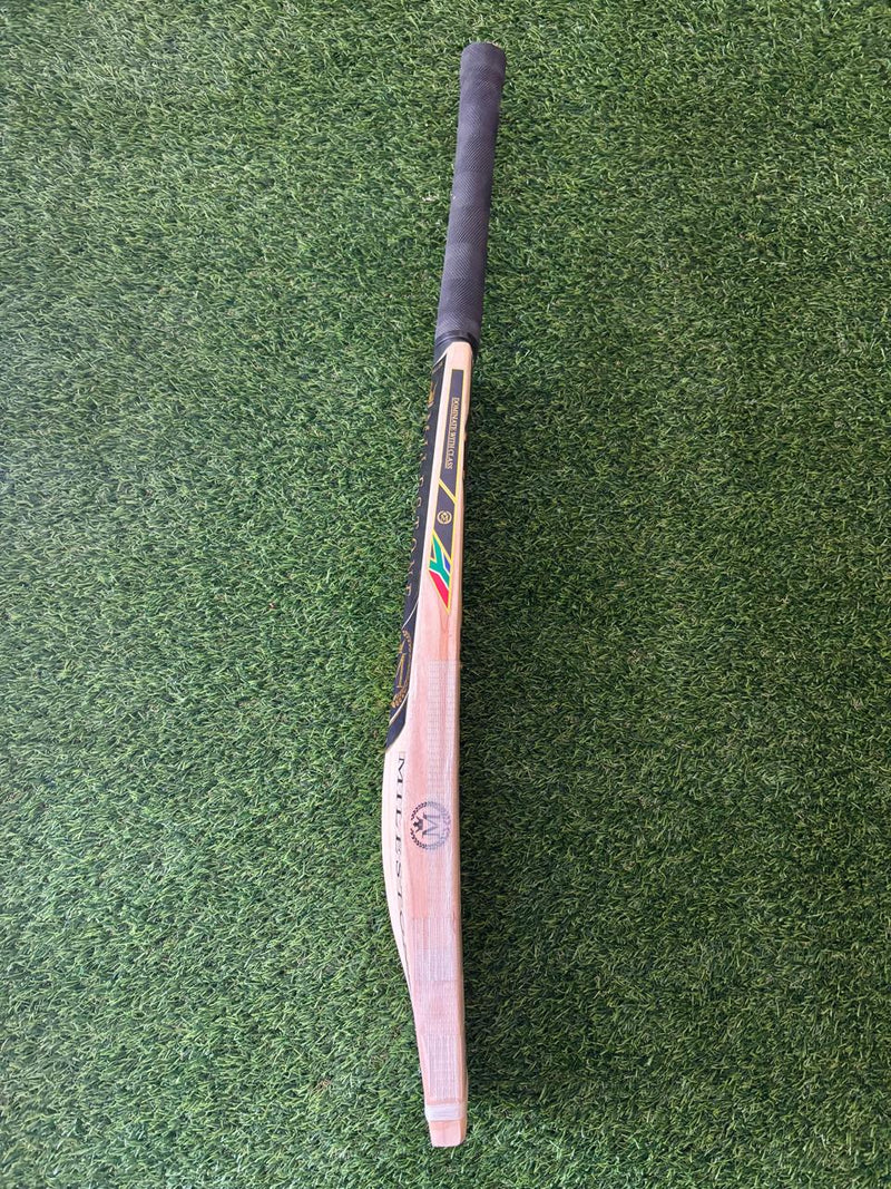 Milestone Size 6 Demo Bat (RF009)