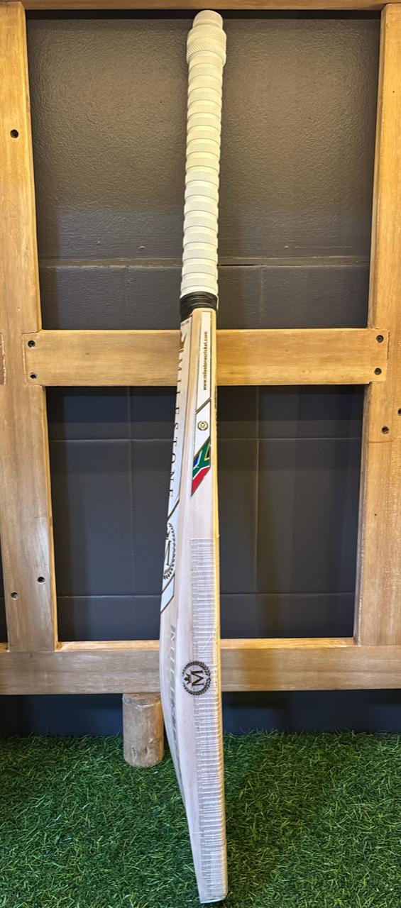 Milestone Short Handle Demo Bat (RF007)